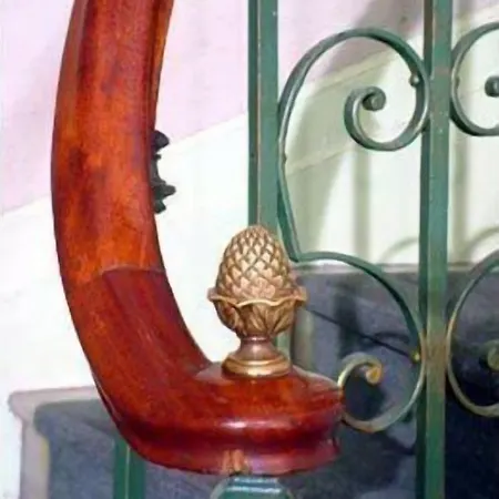 De La Buffa 2* 니스